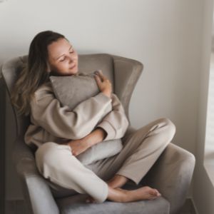 upholstery Cleaner - cheap upholstery cleaning London - how to clean my armchair and sofa and get rid of wine stains
